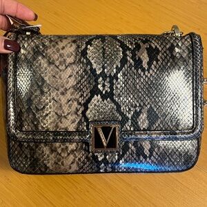 NWT Victoria’s Secret Gray Snake Print Crossbody Bag